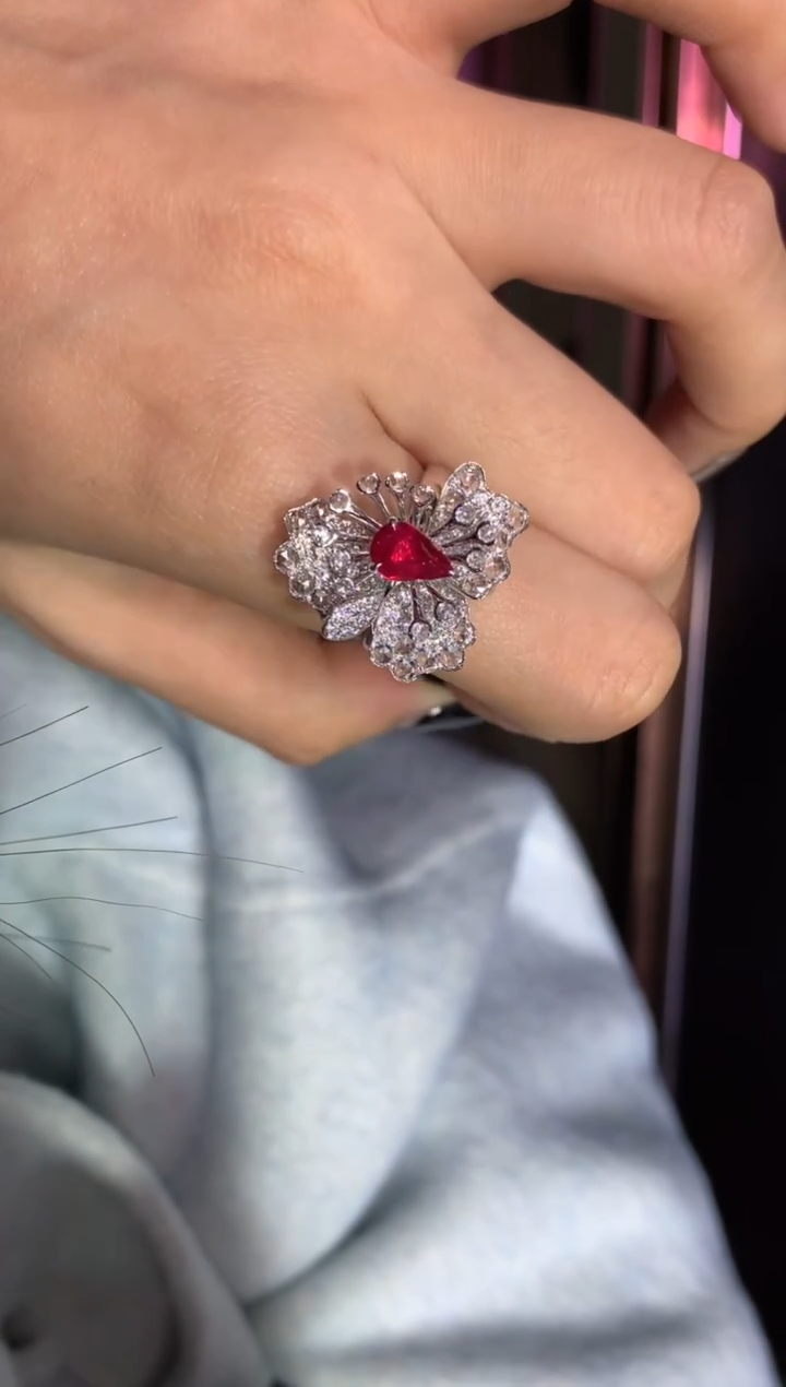 18K金镶嵌戒指红宝石1.05CT