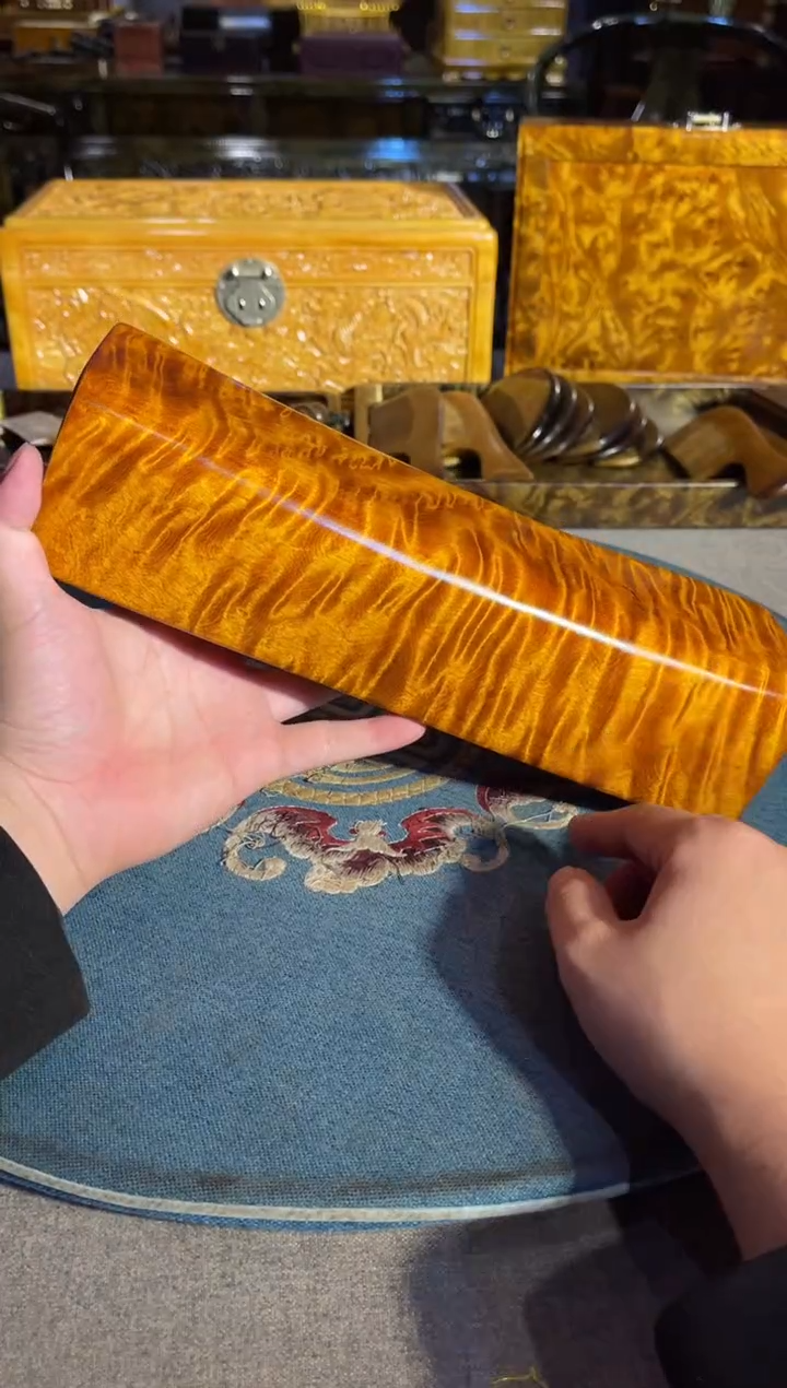 乌木类成套家具金丝楠枕头 3