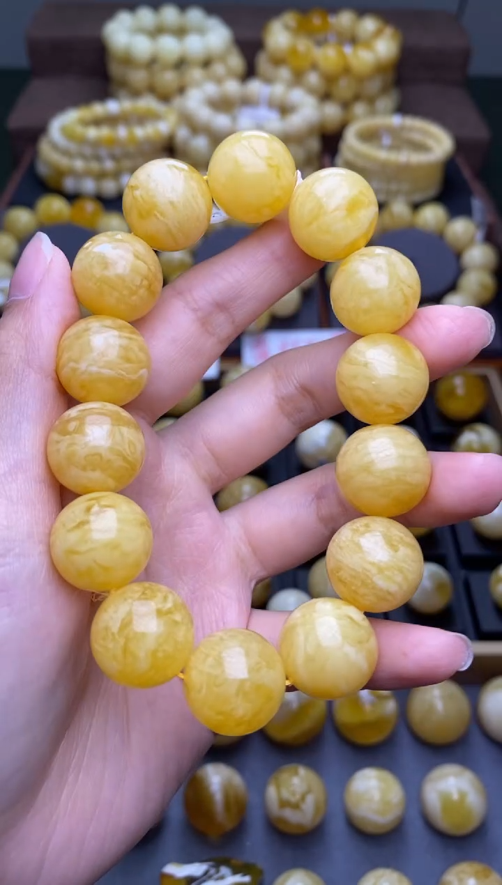 【闪购商品】琥珀裸石未镶嵌 大小姐珠宝严选215