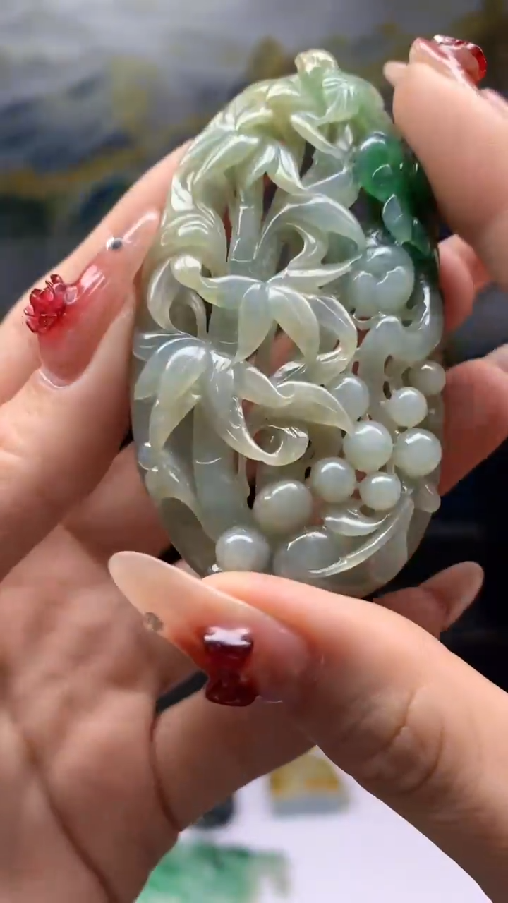 【闪购商品】定制翡翠未镶嵌1064ry-毛货挂件156