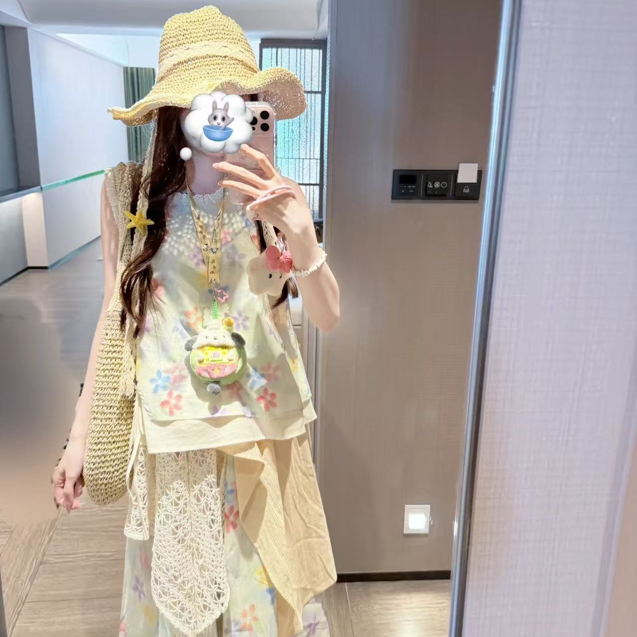 甜美碎花背心上衣夏日绝美漂亮套装气质穿搭半身裙减龄两件套