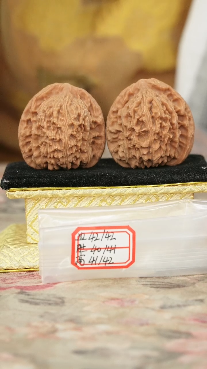 把件文玩核桃原产地南疆石