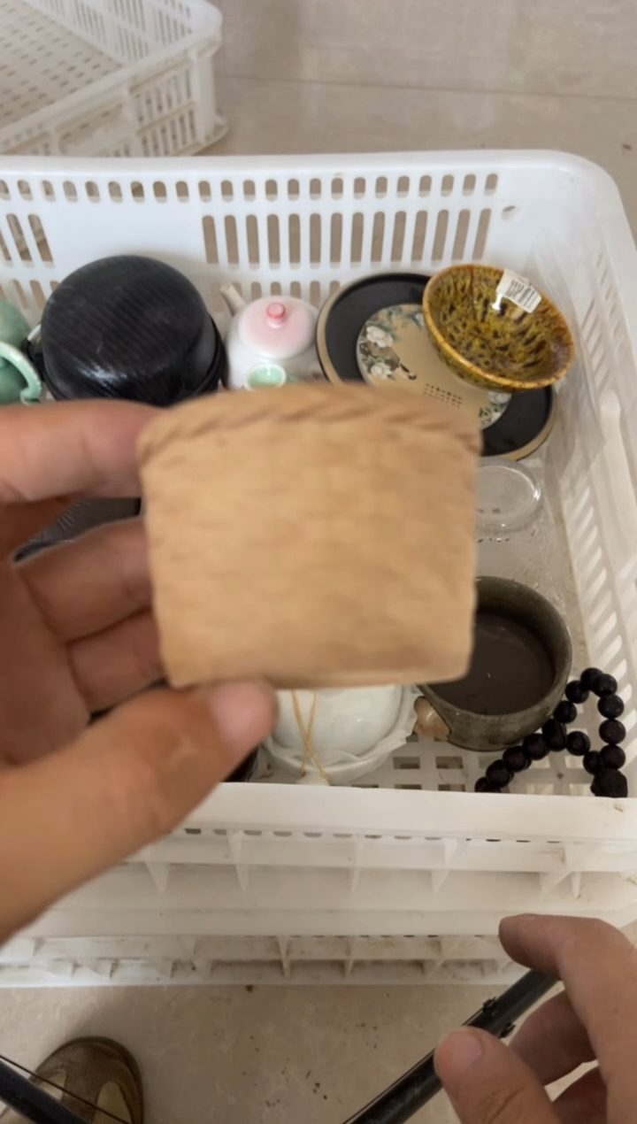 无运费险有瑕疵的摄影的产品有使用过的痕迹有点脏介意勿拍