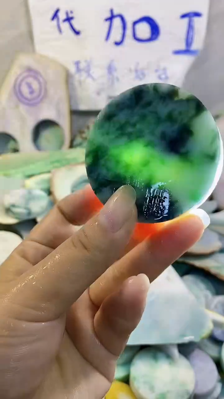 裸石翡翠纯天然翡翠A货70