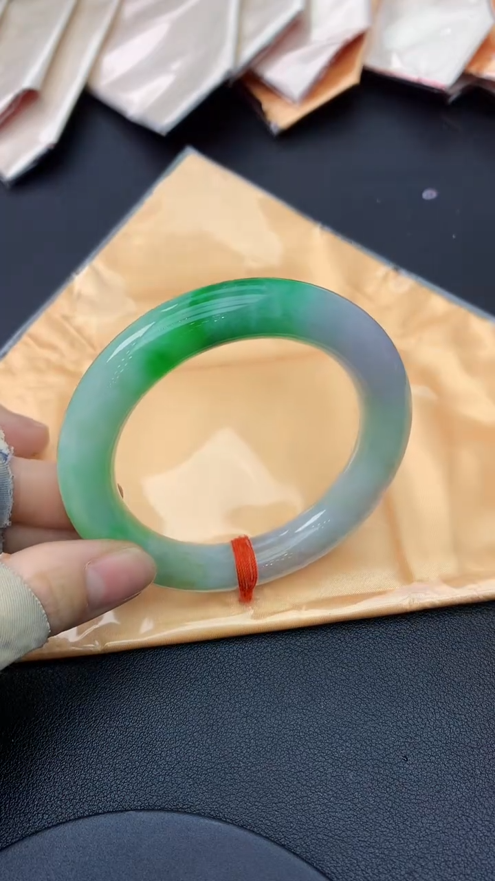 未镶嵌手镯翡翠0131362689