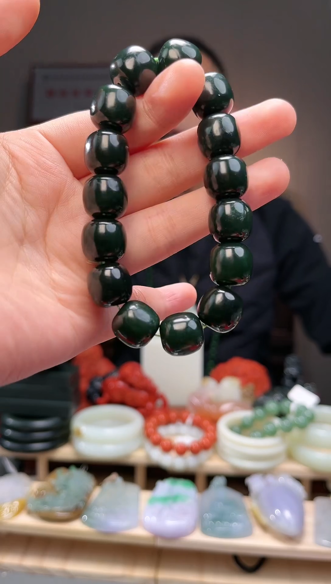 颈饰未镶嵌和田玉手串