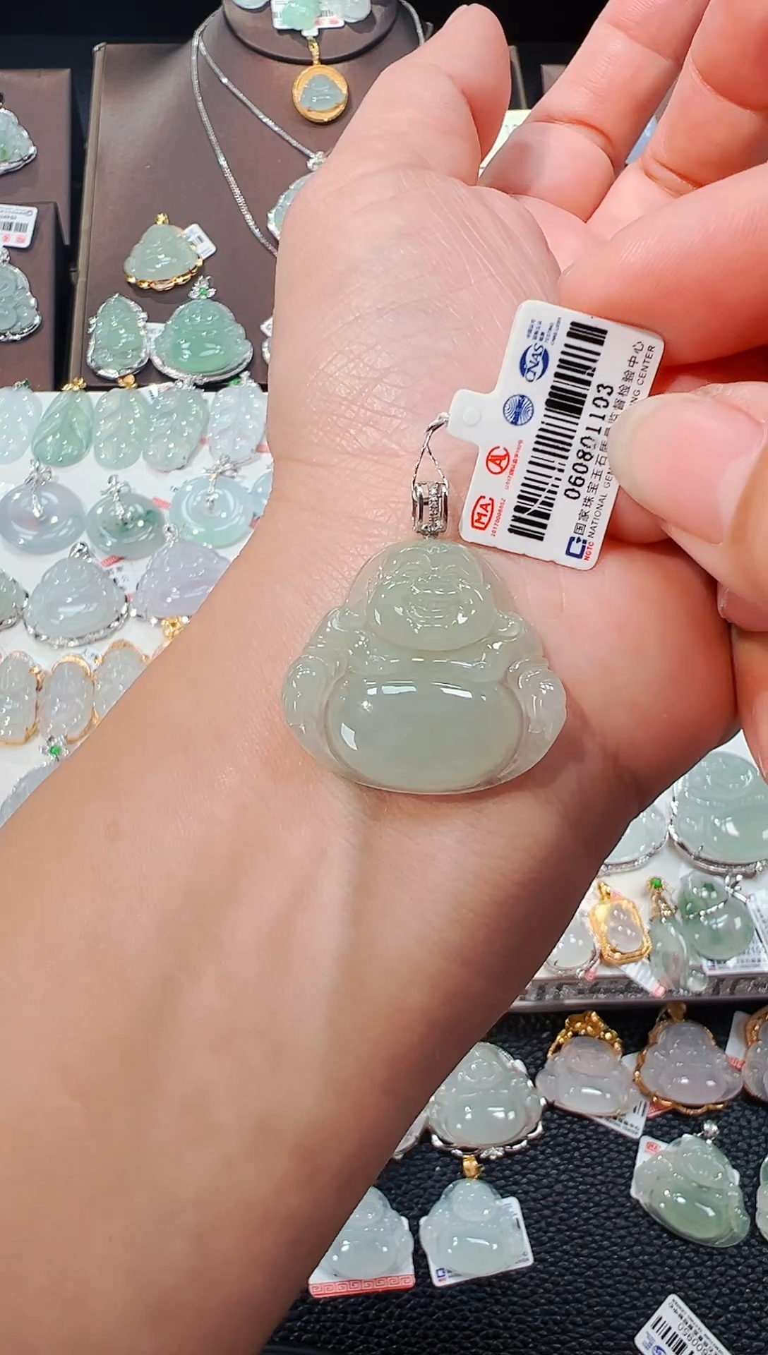 【闪购商品】翡翠吊坠(不含链)18K金镶嵌佛公吊坠1103