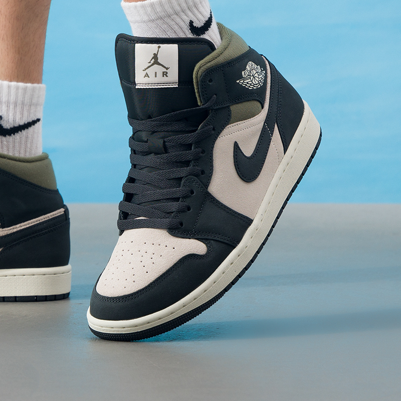 【冬焕新】NIKE耐克男鞋25新款运动鞋AIRJORDAN1时尚休闲鞋子篮球鞋