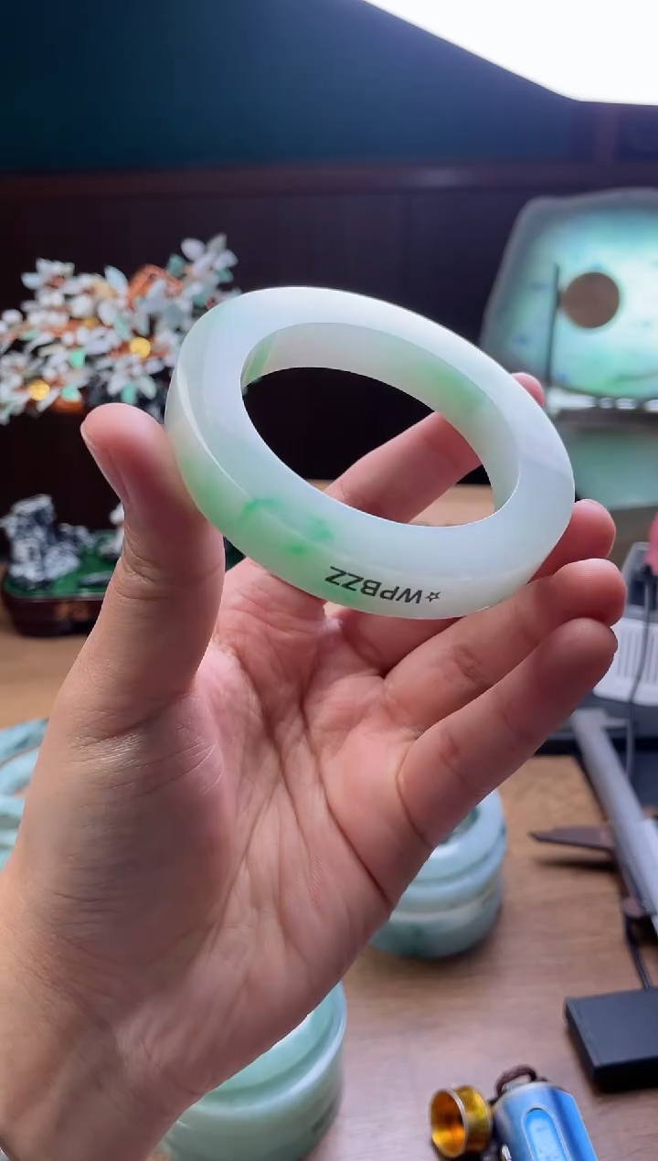 【闪购商品】定制翡翠手镯未镶嵌定制