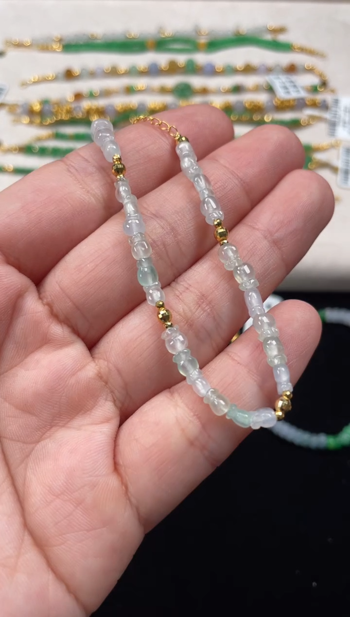 18K金镶嵌手链翡翠一条   P425