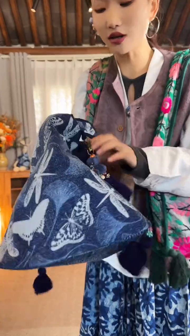 【闪购商品】设计师款蜻蜓蓝粽子报