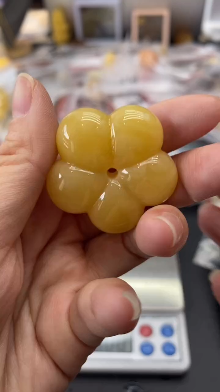 琥珀未镶嵌珠宝奇石393