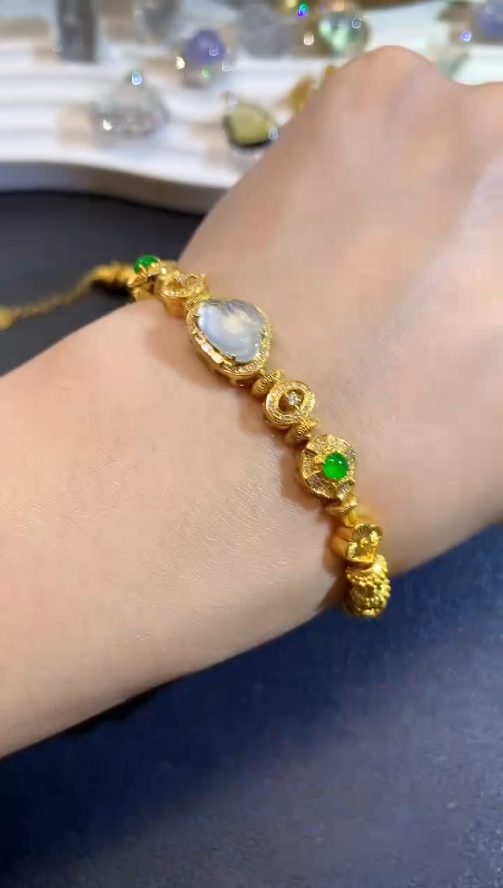 18K金镶嵌手链翡翠A2 