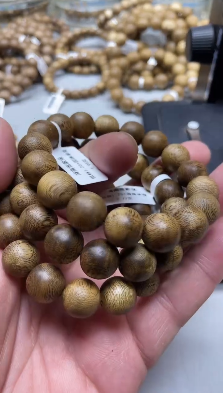 【闪购商品】沉香手串莺歌绿圆珠单圈1.2+多样性发其一