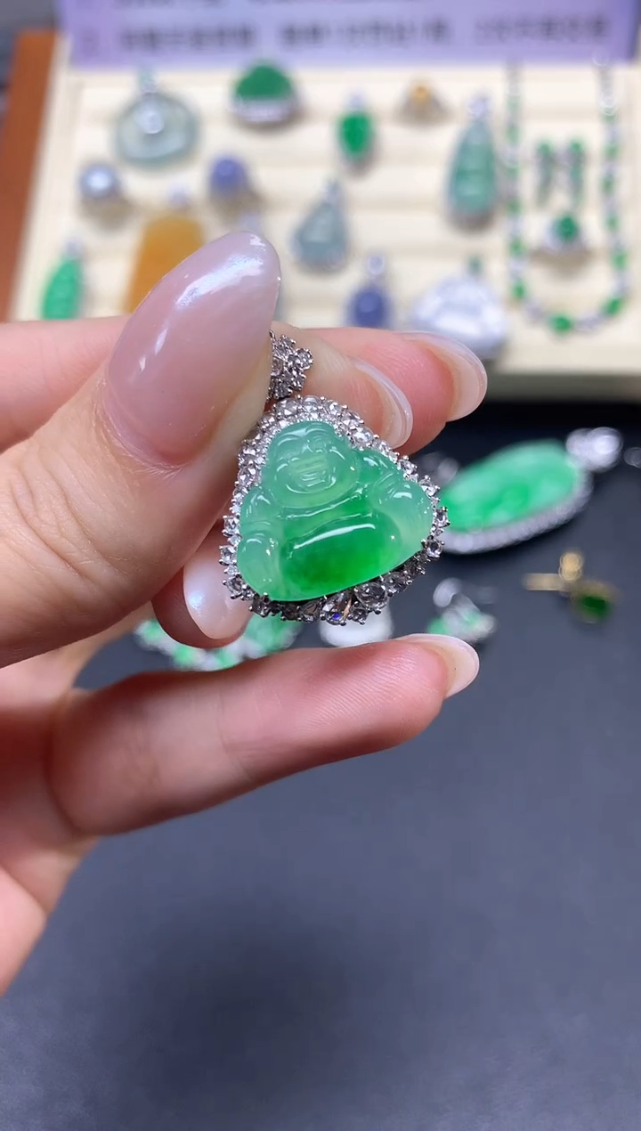 【闪购商品】翡翠吊坠(不含链)18K金镶嵌吊坠|7800+780