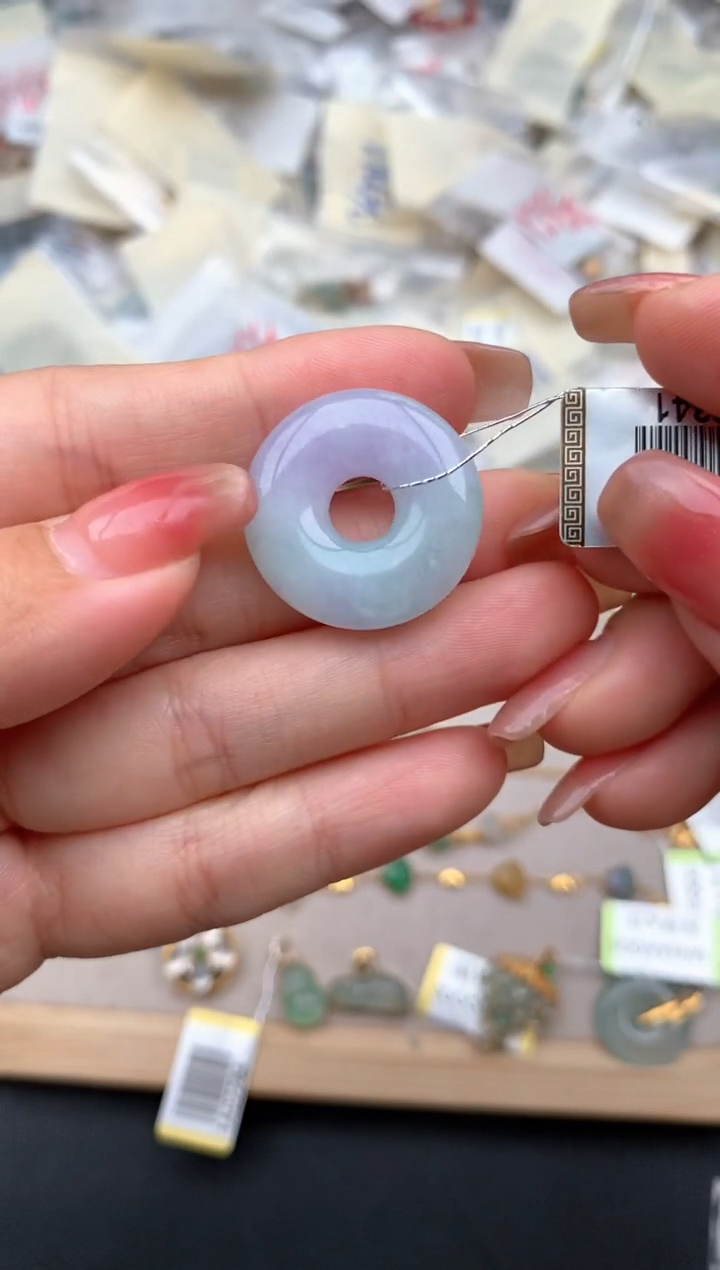 未镶嵌挂件翡翠1