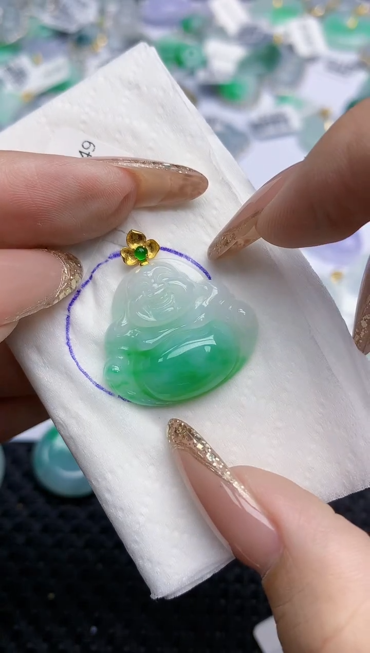 颈饰18K金镶嵌翡翠498   天然翡翠A货  百元以上9米证书费自理