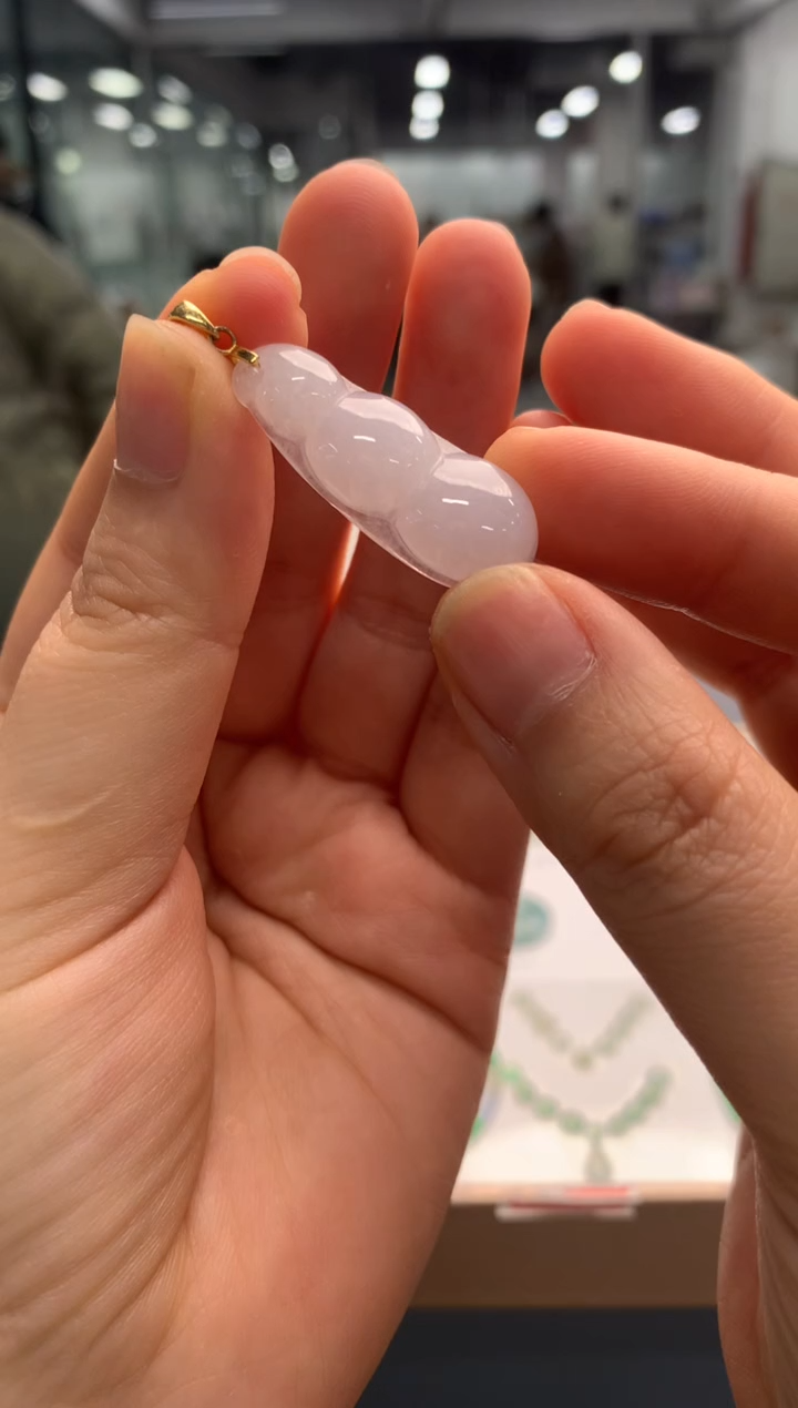 【闪购商品】翡翠颈饰18K金镶嵌翡翠豆子|不退不换