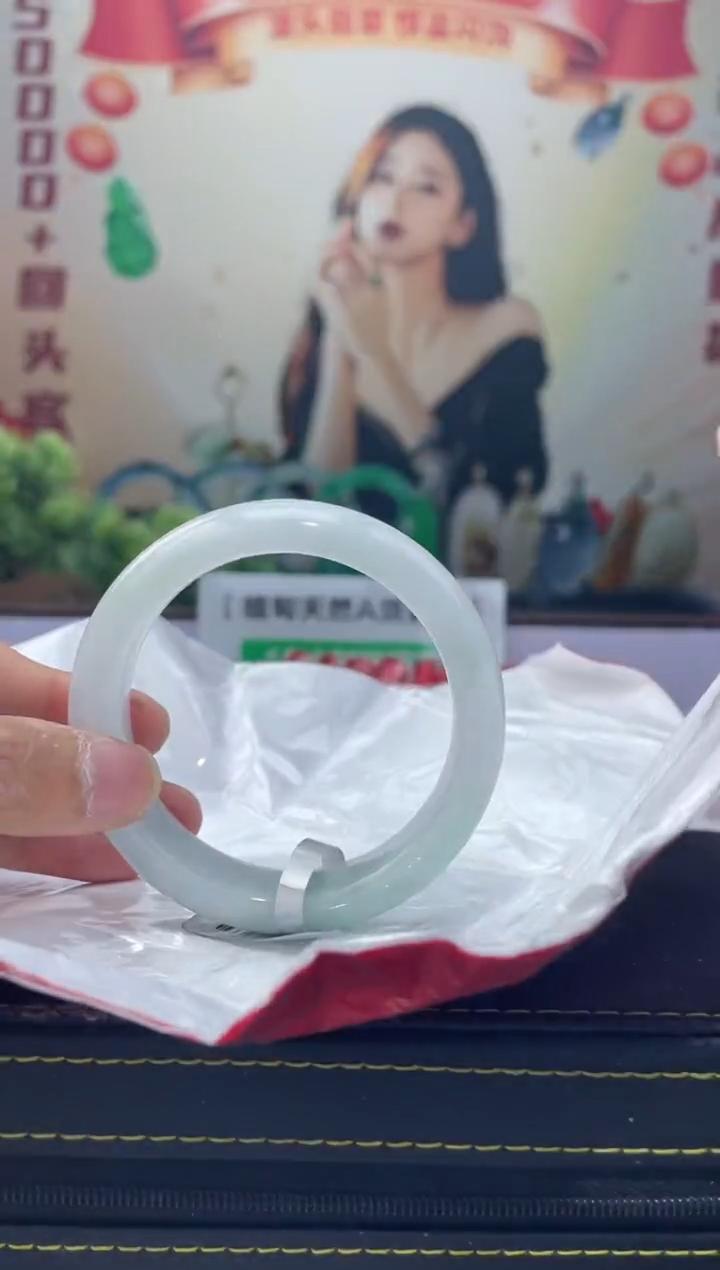 【闪购商品】翡翠手镯未镶嵌手镯45