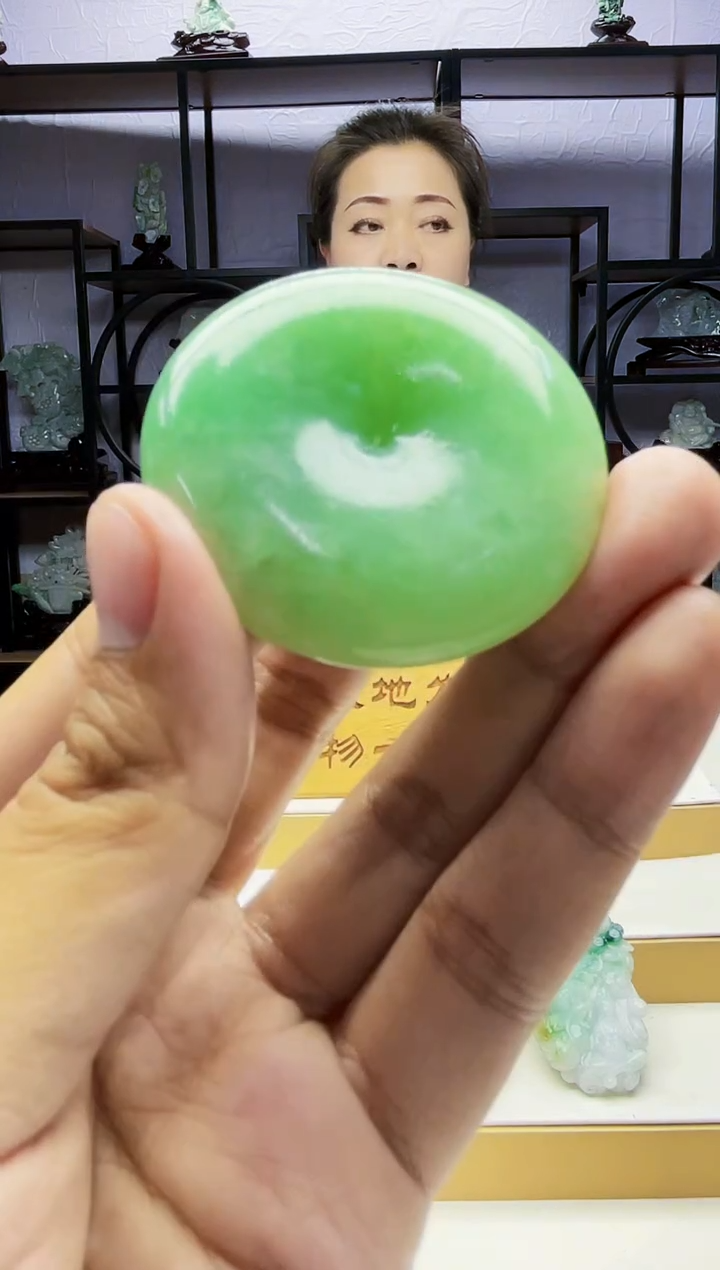 【闪购商品】定制翡翠未镶嵌毛货02010034多样性发其一