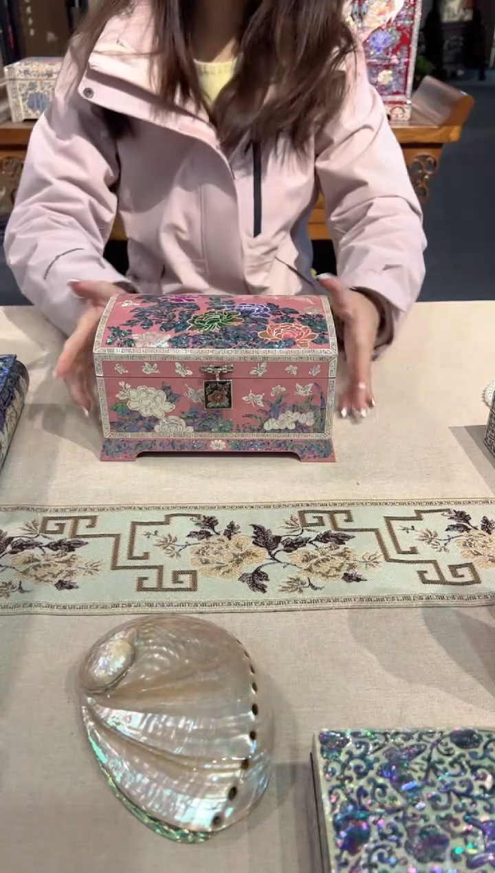 【闪购商品】按扣扇贝底·弘贝雅螺钿漆器文化馆