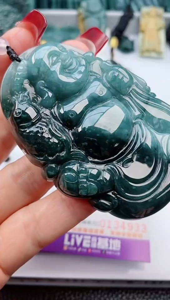 【闪购商品】翡翠颈饰未镶嵌