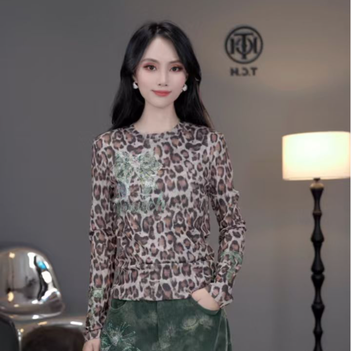 TCH私服秋款慵懒风烫钻时尚淑女豹纹打底衫T75C02E5020轻奢tch