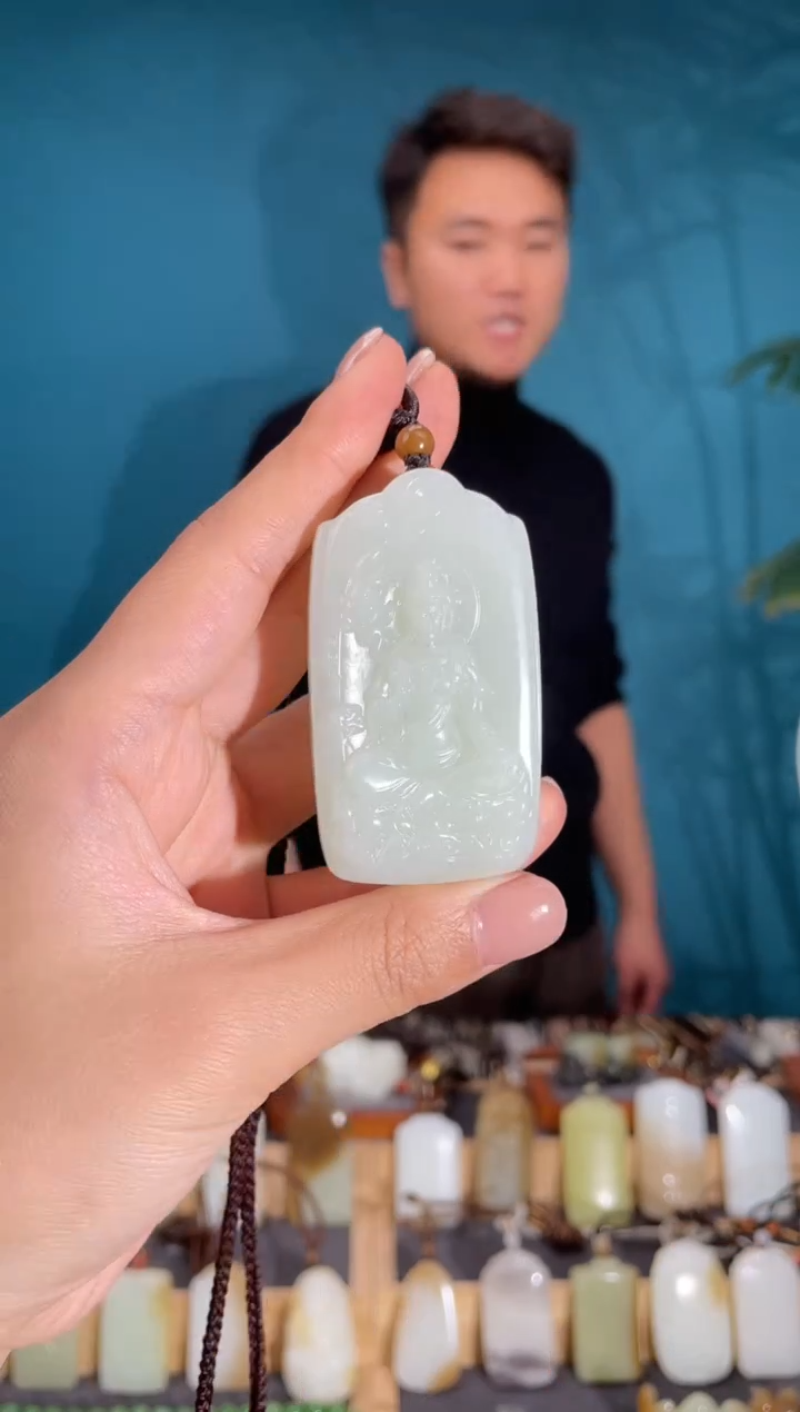 颈饰未镶嵌和田玉1