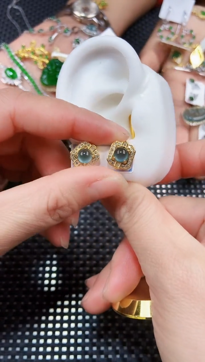 【闪购商品】翡翠耳饰未镶嵌111111111