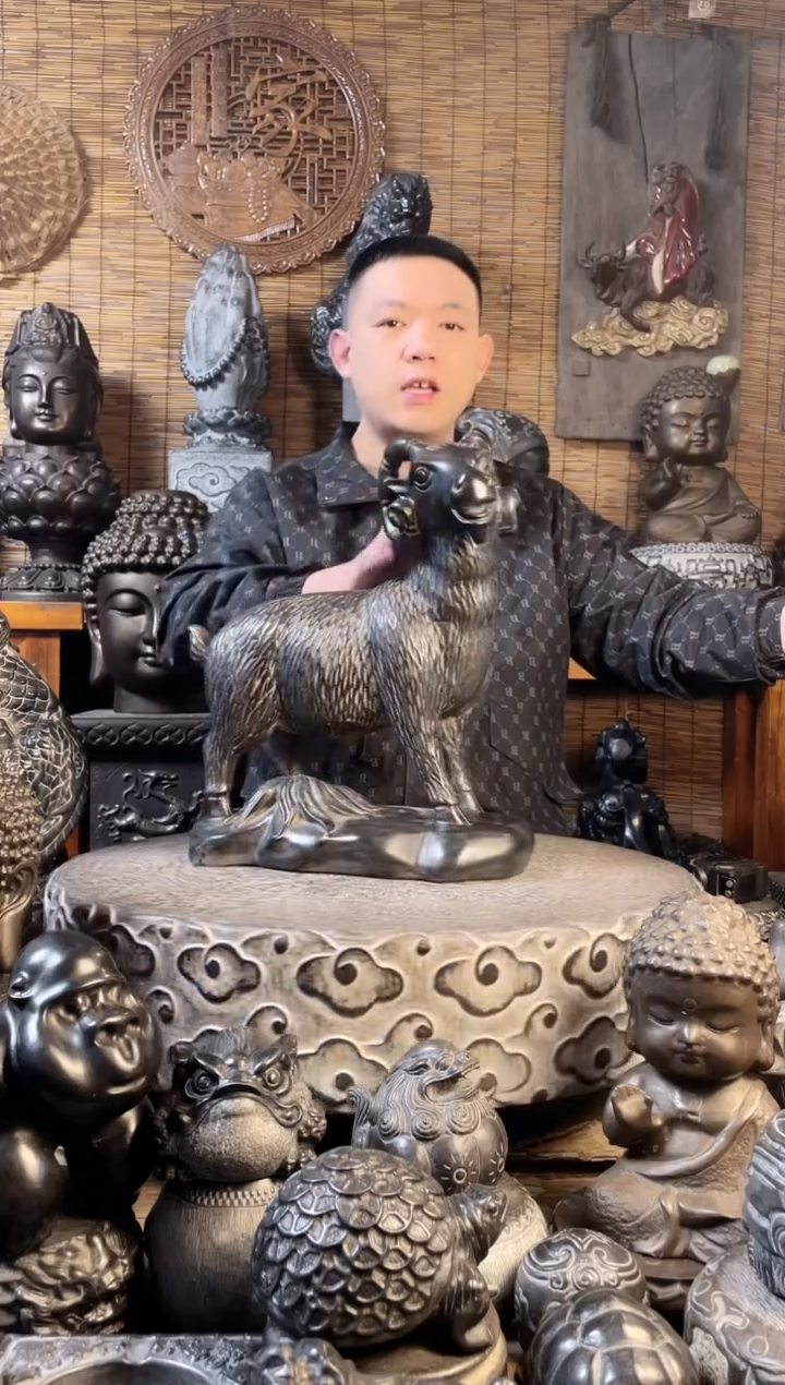 【闪购商品】40领头羊天然青石雕刻
