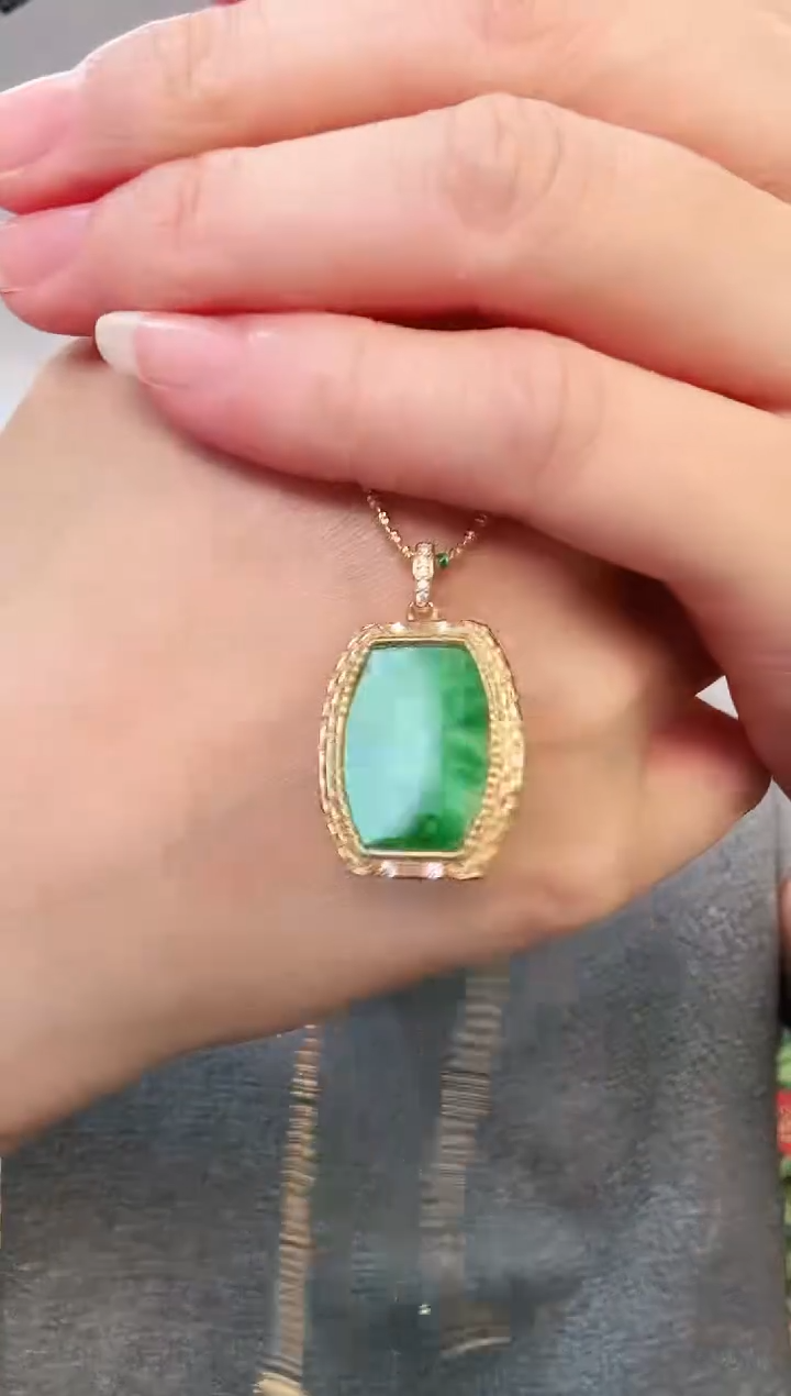 【闪购商品】翡翠颈饰银S925镶嵌吊坠