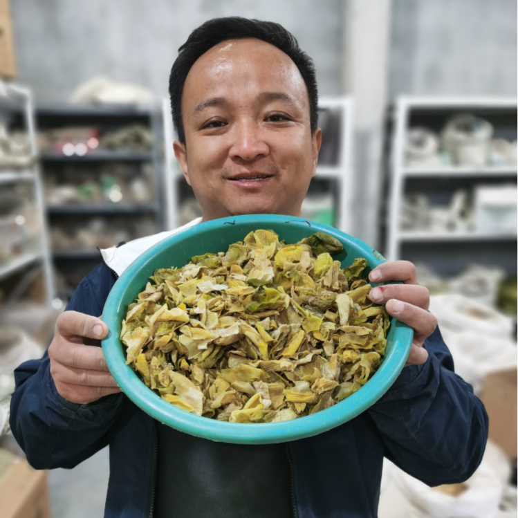 鸡内金 四川鸡内金 养殖场的生的易碎有碎片（不是散养鸡的）