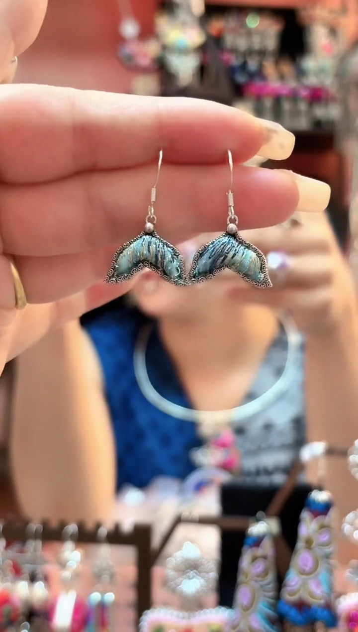 织绣云织谣民族风精美饰品   107 