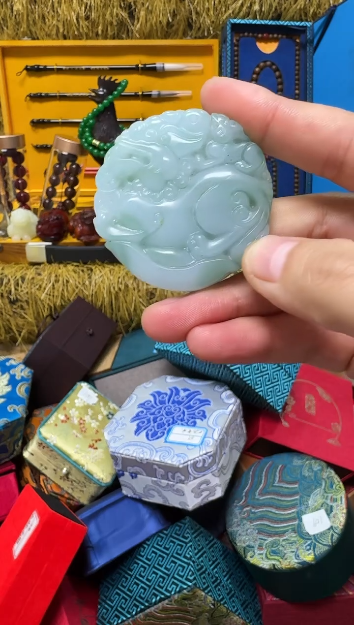 【闪购商品】翡翠颈饰未镶嵌艳艳专属链接
