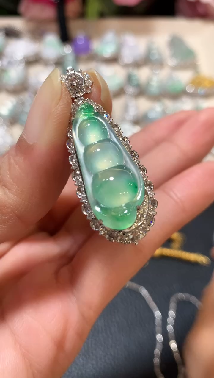 吊坠(不含链)18K金镶嵌翡翠n49  