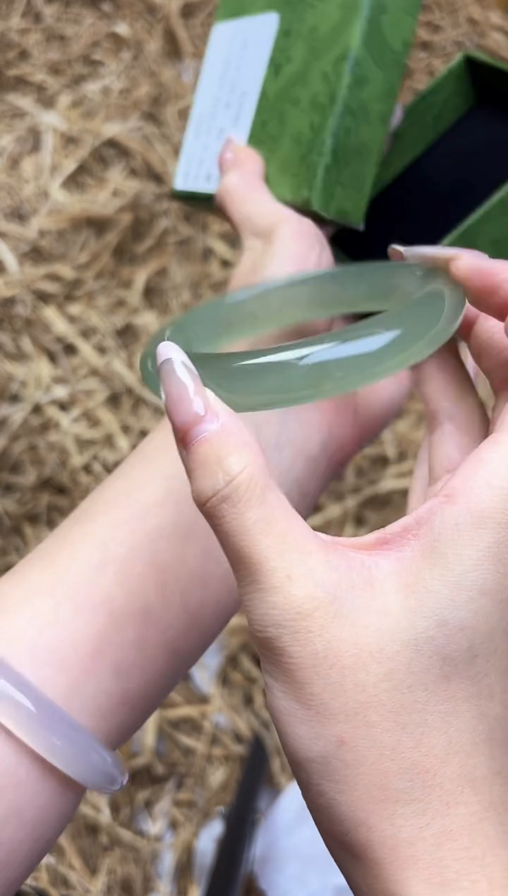 未镶嵌手镯石英质玉2263--圈口58