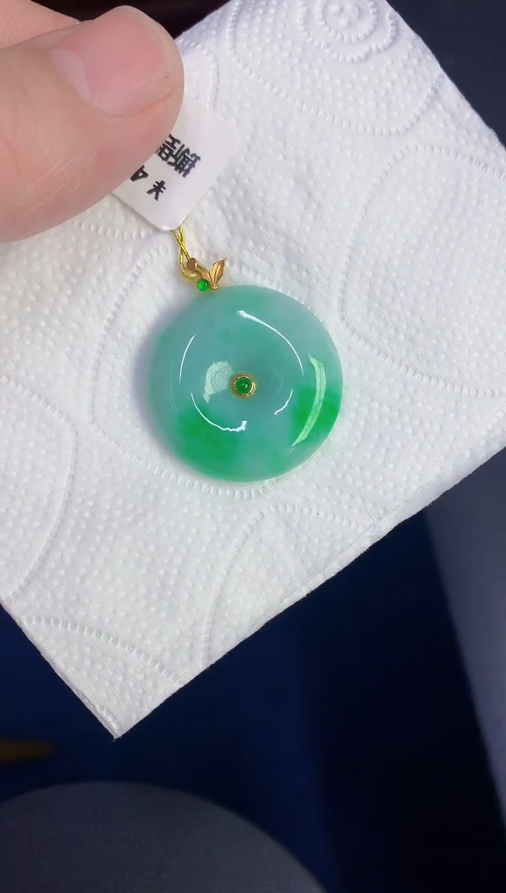 颈饰18K金镶嵌翡翠0000000000000000