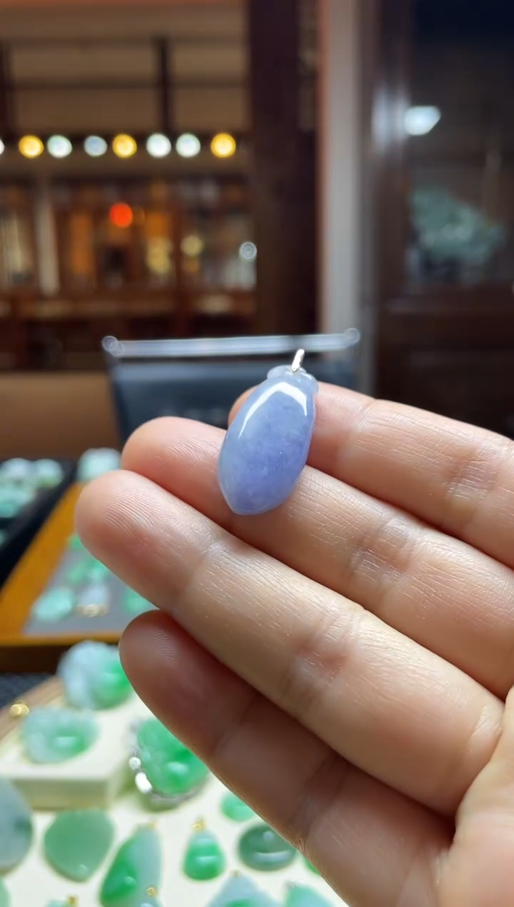 【闪购商品】翡翠颈饰18K金镶嵌紫罗兰福果