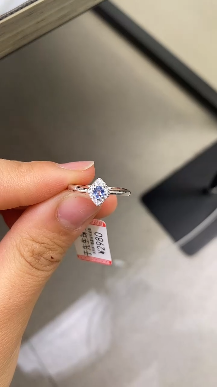 戒指蓝宝石银S925镶嵌天然蓝宝石戒指