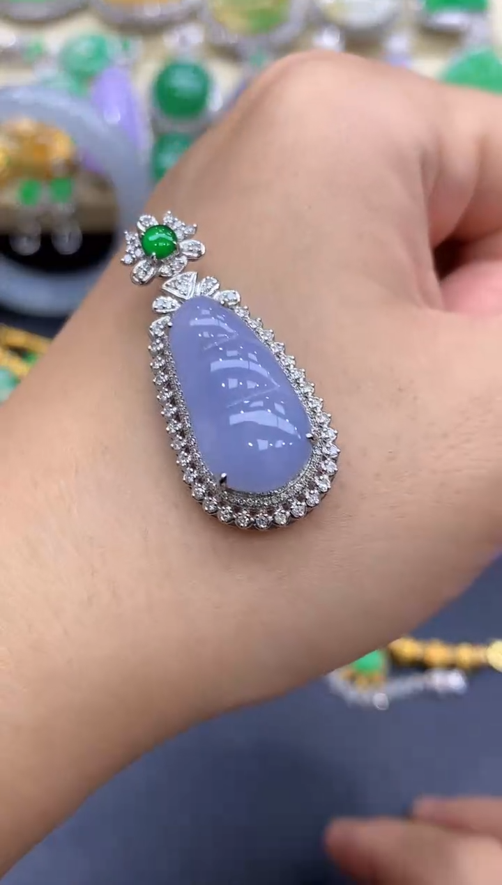 颈饰18K金镶嵌翡翠325-中国好珍宝