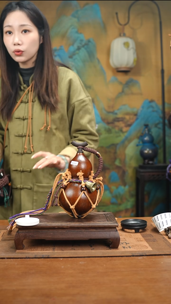 YE055复古网兜款天然酒葫芦（一物一拍）