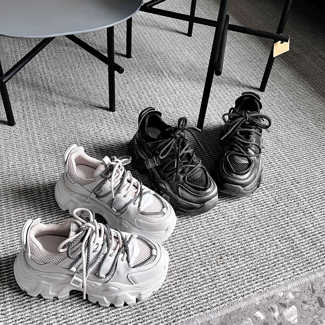 小发喵秋季潮流时尚百搭厚底透气擦色复古老爹鞋