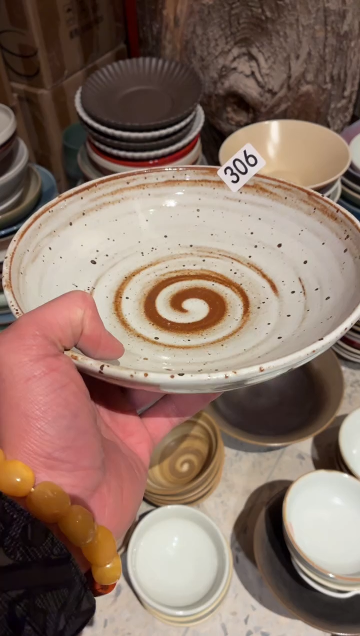 瓷片?***A306白麻点深汤盘1个