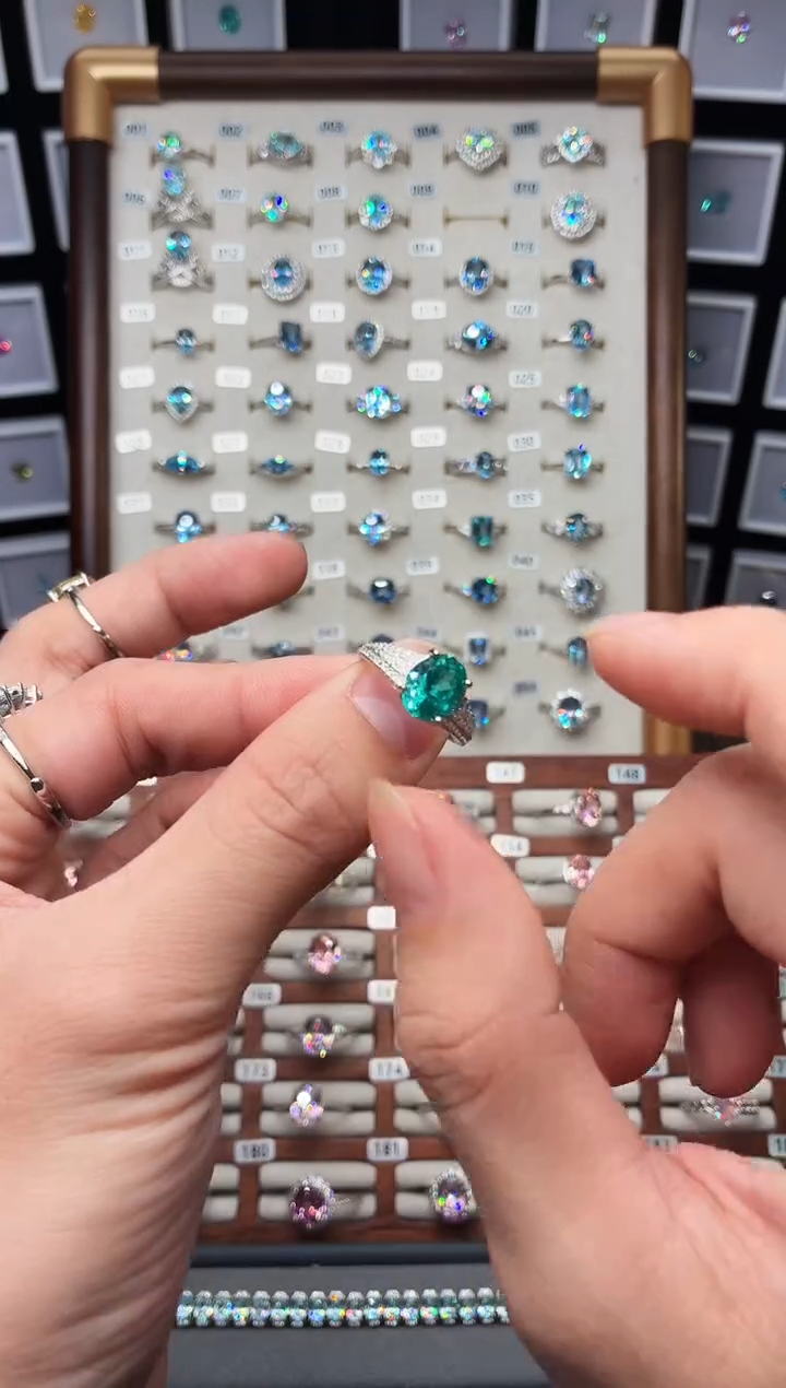 无925银轻奢帕拉伊巴色女神戒