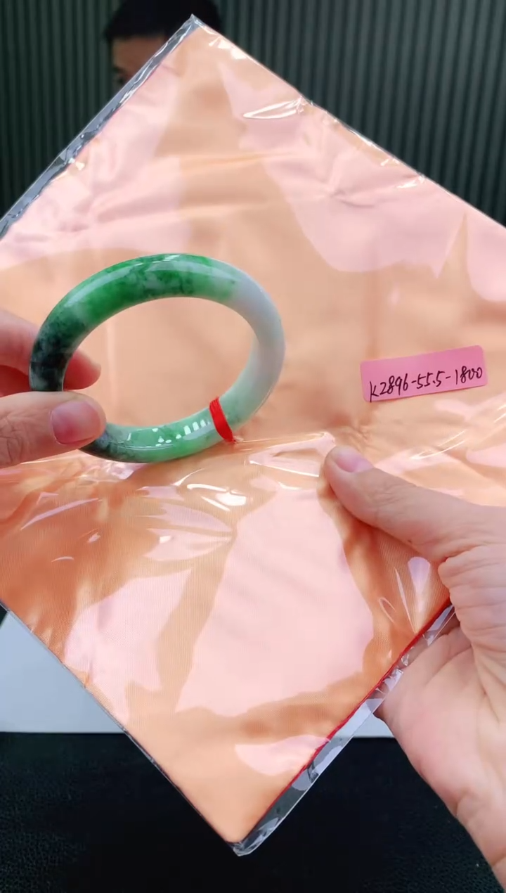 未镶嵌手镯翡翠55+