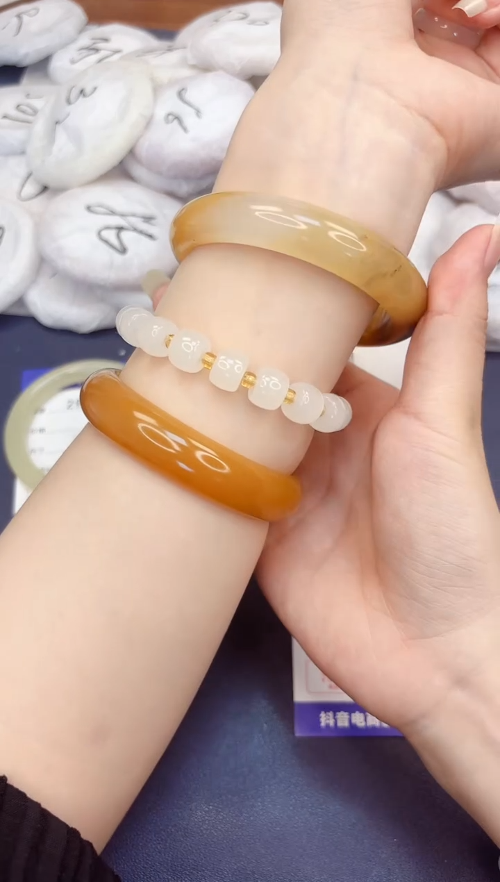 石英质玉手镯未镶嵌282-财气镯-圈口61