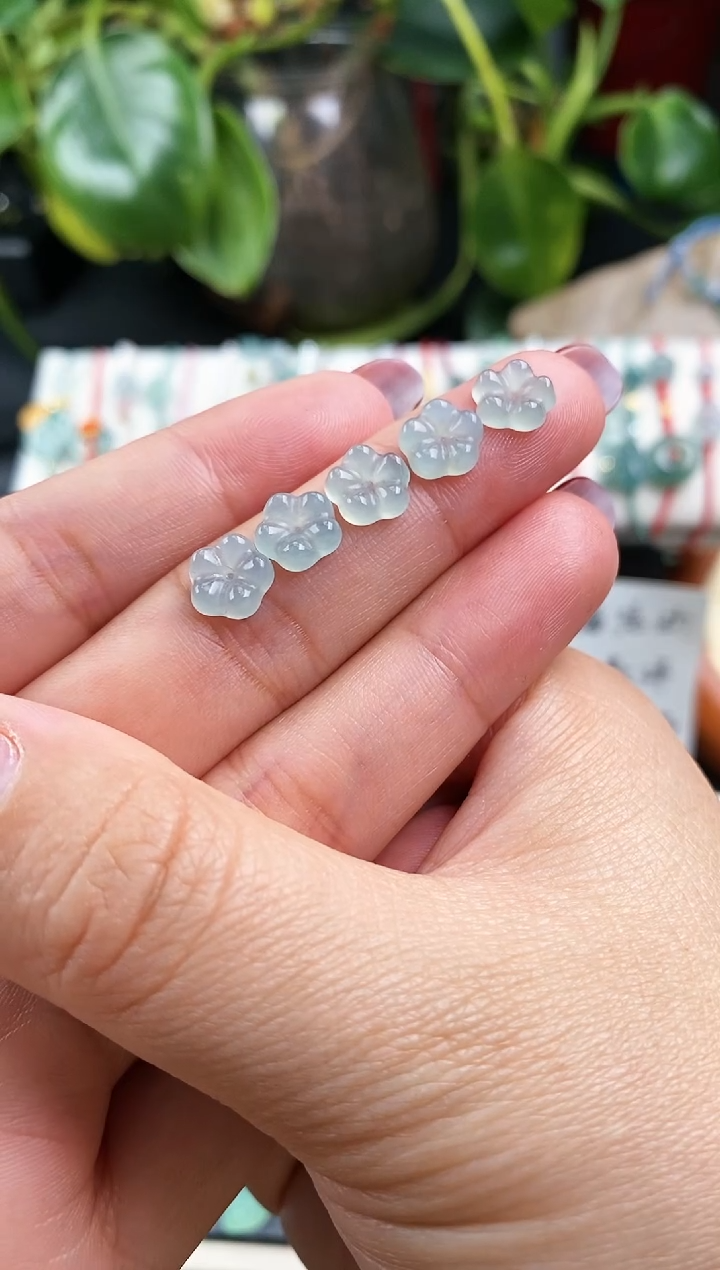 【闪购商品】翡翠戒指未镶嵌小花