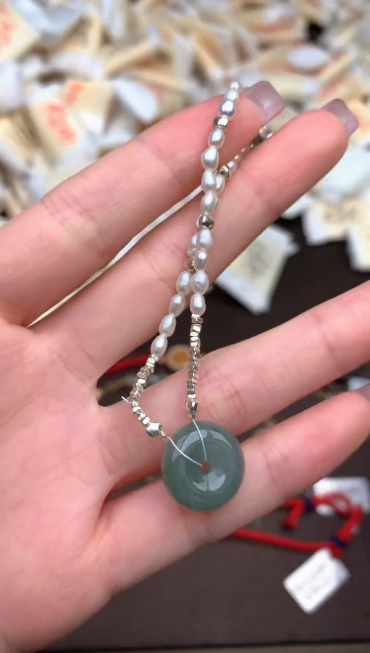 【闪购商品】翡翠手链未镶嵌 — 