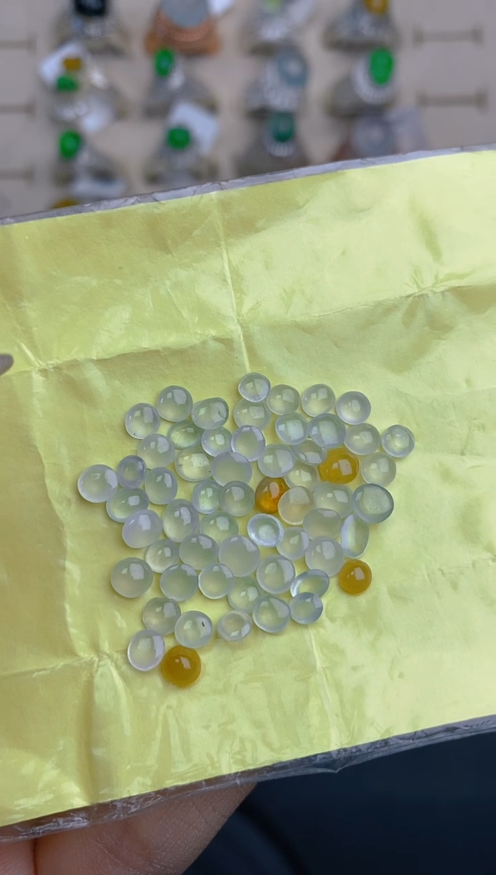 未镶嵌定制翡翠天然翡翠蛋面47