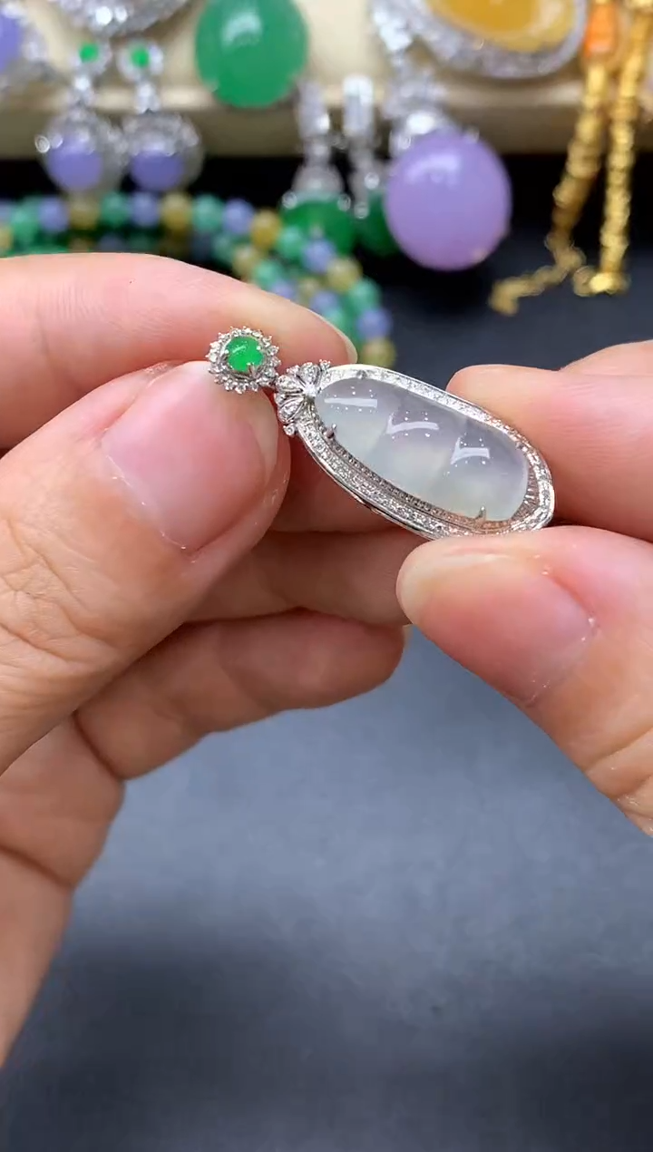 翡翠18K金镶嵌颈饰312-中国好珍宝